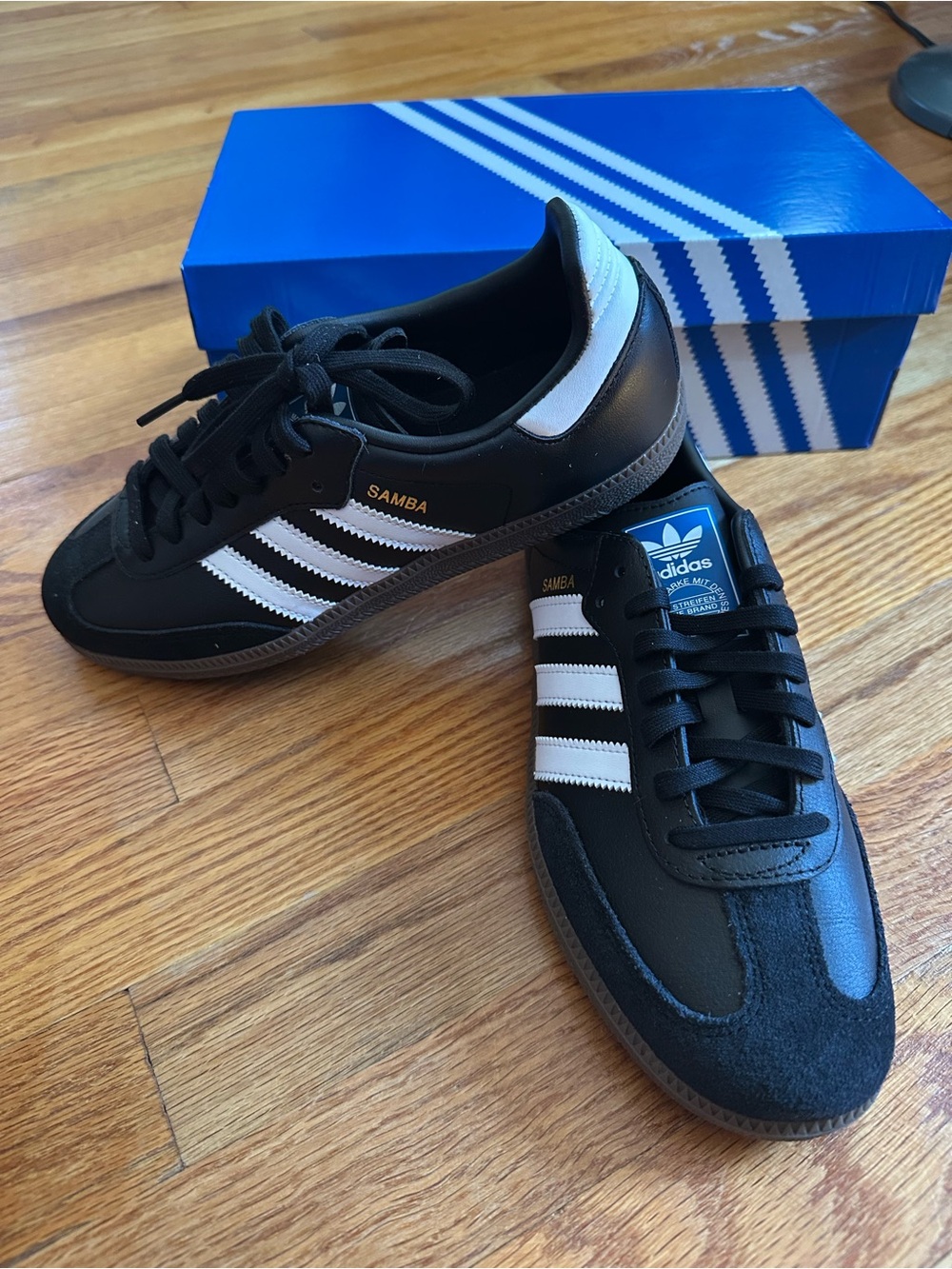 adidas Samba Men's Black and White Low-Top Sneakers
